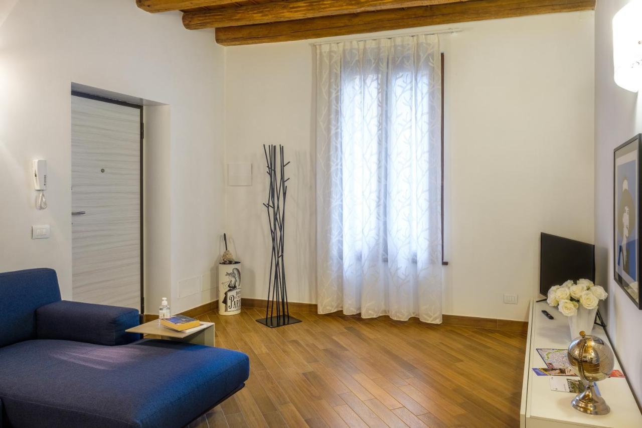 La Terrazza In Centro Apartment Verona Exterior photo